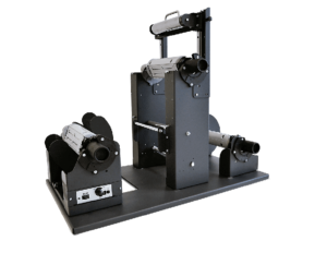 Устройство за отеделяне на матрица от ролки с етикети с опция за надлъжно рязване. Модел MCHMTXOF170